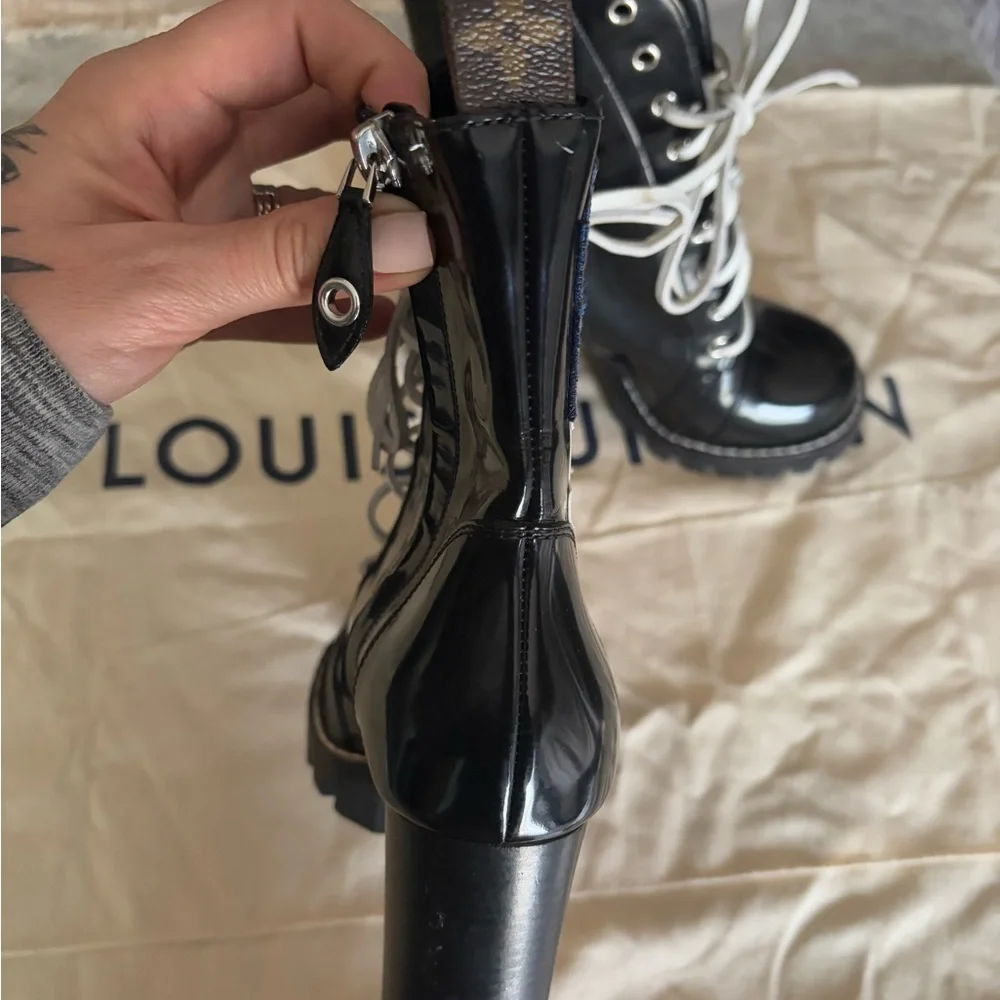 LV Heart Star Trail Boots ❤️ - Picture 6 of 16